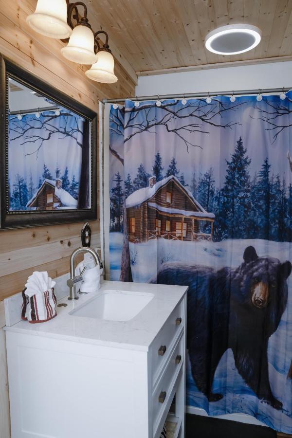 Remodelled Cabin! Great Location! 塞维尔维尔 外观 照片