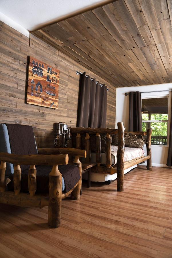 Remodelled Cabin! Great Location! 塞维尔维尔 外观 照片