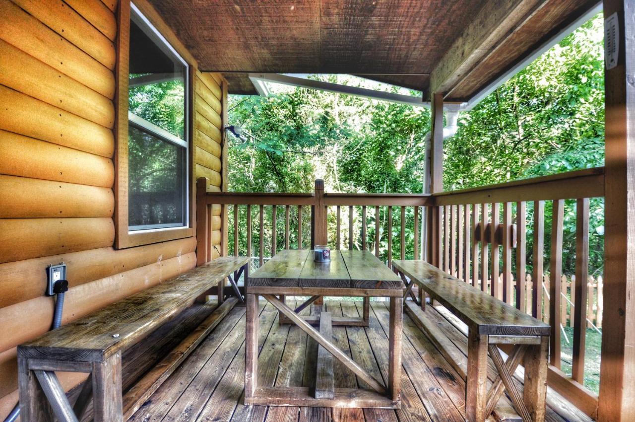 Remodelled Cabin! Great Location! 塞维尔维尔 外观 照片