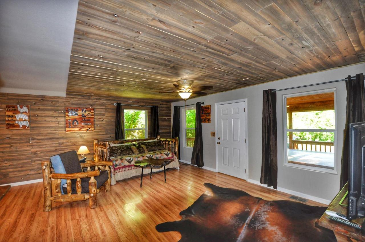Remodelled Cabin! Great Location! 塞维尔维尔 外观 照片
