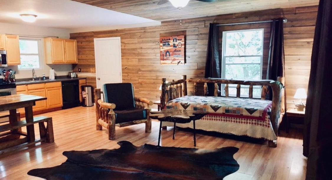 Remodelled Cabin! Great Location! 塞维尔维尔 外观 照片